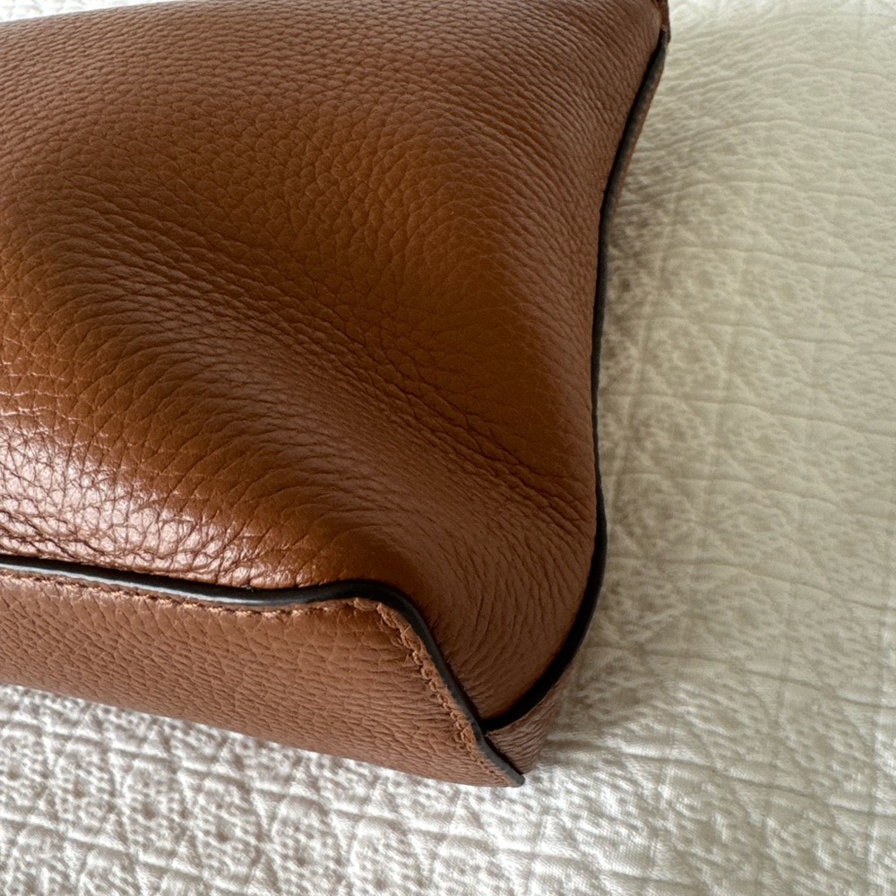 Kate Spade Harlow crossbody, brown pebbled leather, zipper closure, Int pockets - Picture 13 of 13